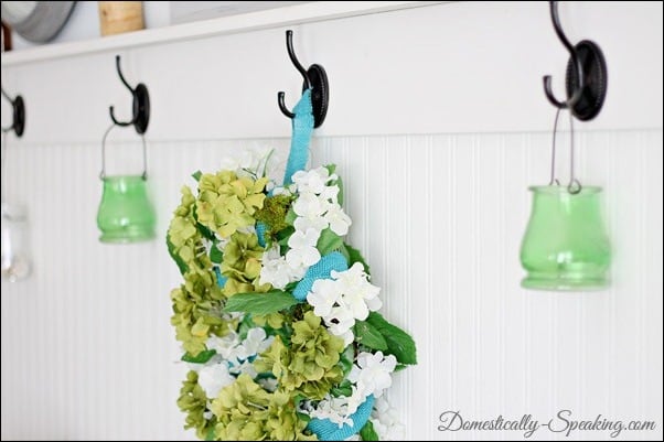 Spring Wreath: Blues, Greens & Burlap @ Domestically-Speaking.com spring, wreath, blue, burlap, flowers, moss, green, hydrangaes