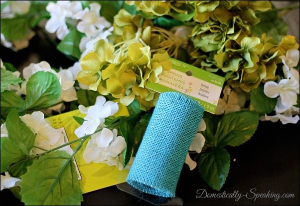 Spring Wreath @ Domestically-Speaking.com Blues, Greens and Burlap spring, wreath, blue, burlap, flowers, moss, green, hydrangeas