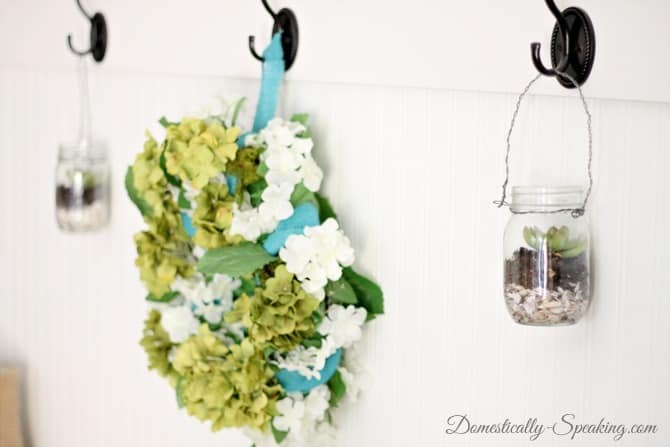 Pottery Barn inspired hanging mason jar with succulents Pottery Barn inspired hanging mason jar with succulents