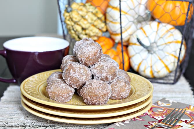 Mini apple poppers coated in cinnamon sugar
