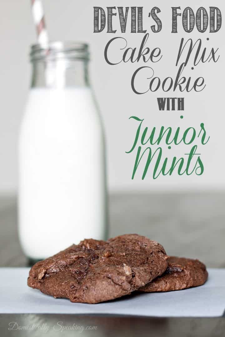 Devil's Food Cake Mix Cookies with Junior Mints Devil's Food Cake Mix Cookies with Junior Mints #cakemixcookies #chocolate #mint #cookierecipe