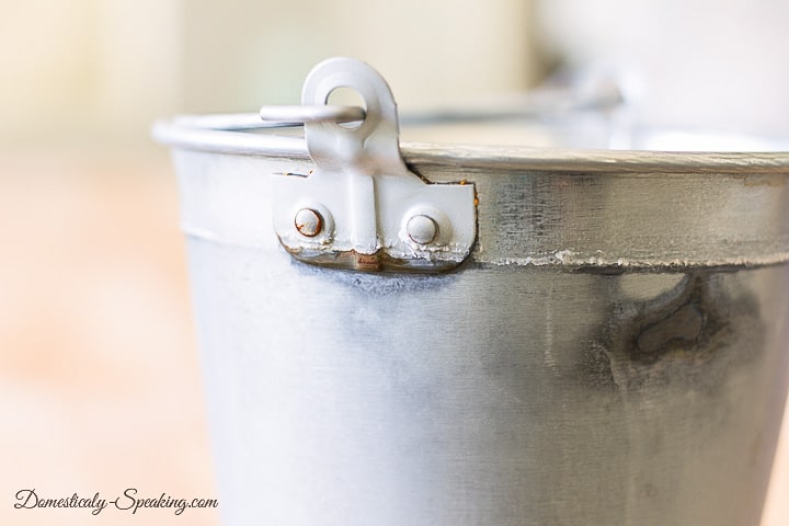 White vinegar deals galvanized metal