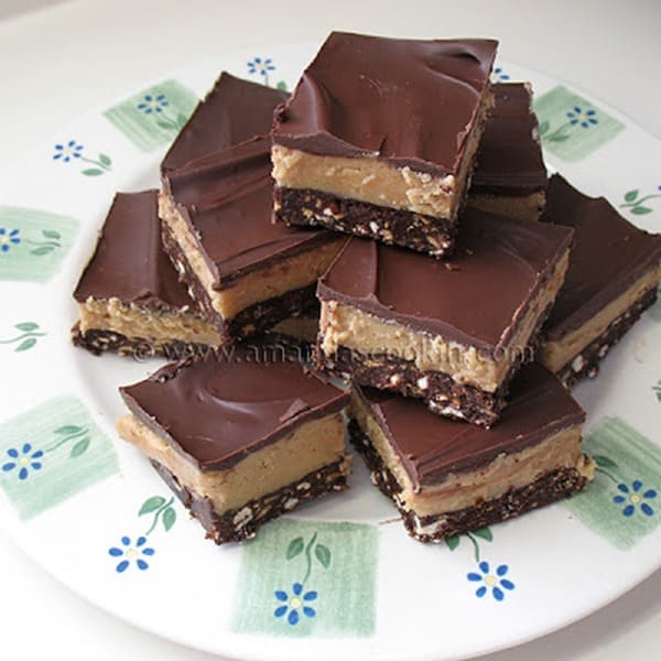Chocolate Topped Peanut Butter Bars from Amandas Cookin