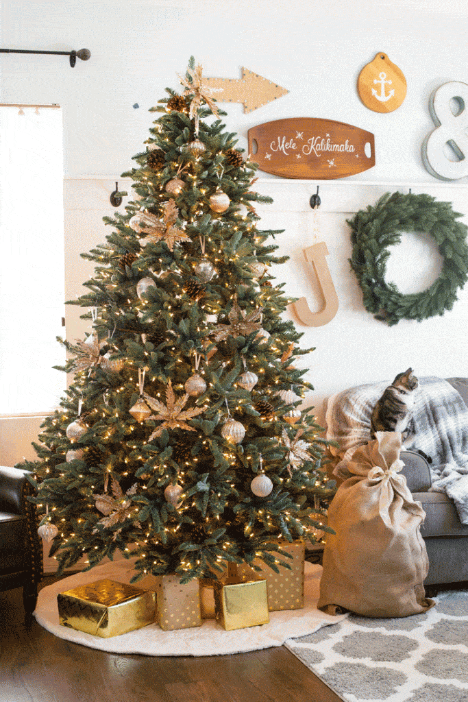Sparkly French Country Christmas Tree