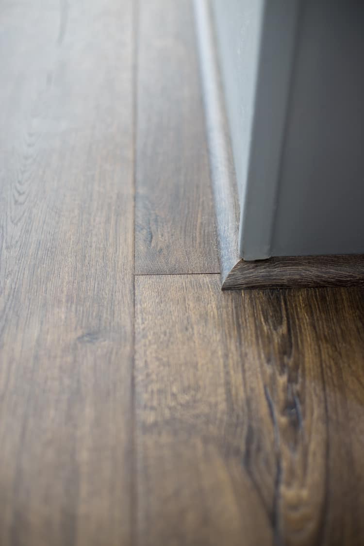pergo-flooring-around-the-kitchen-island