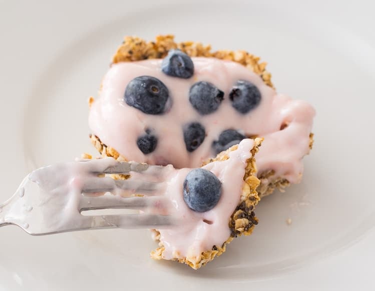 Oatmeal Cup with yogurt and topped with blueberries Oatmeal Cup with yogurt and topped with blueberries