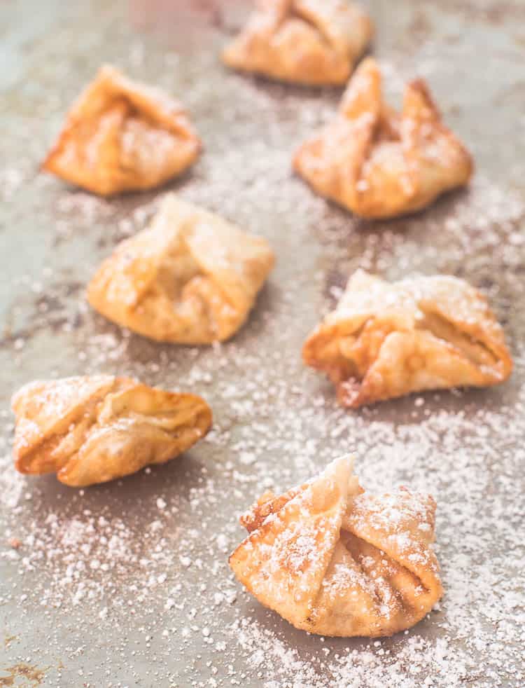 Apple Pie Wontons with cinnamon sugar and powdered sugar| Apple Pie Bites | Easy Dessert Recipe Great fall treat with apple wonton
