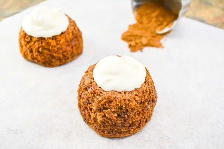 Mini Carrot Cakes with Cream Cheese Icing Mini Carrot Cakes with Cream Cheese Icing
