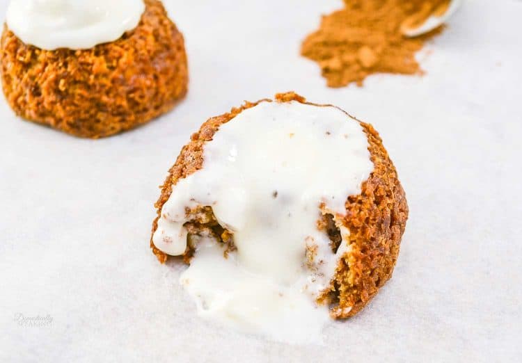 Mini Carrot Cakes with Cream Cheese Icing Mini Carrot Cakes with Cream Cheese Icing