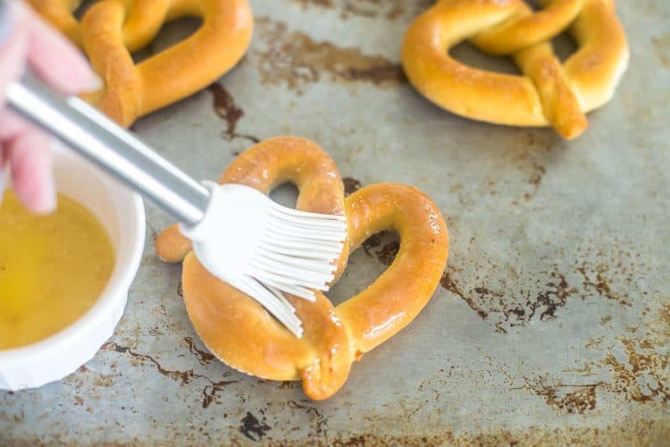 Garlic Parmesan Pretzels - great after school snack, appetizer  - delicious with marinara sauce
