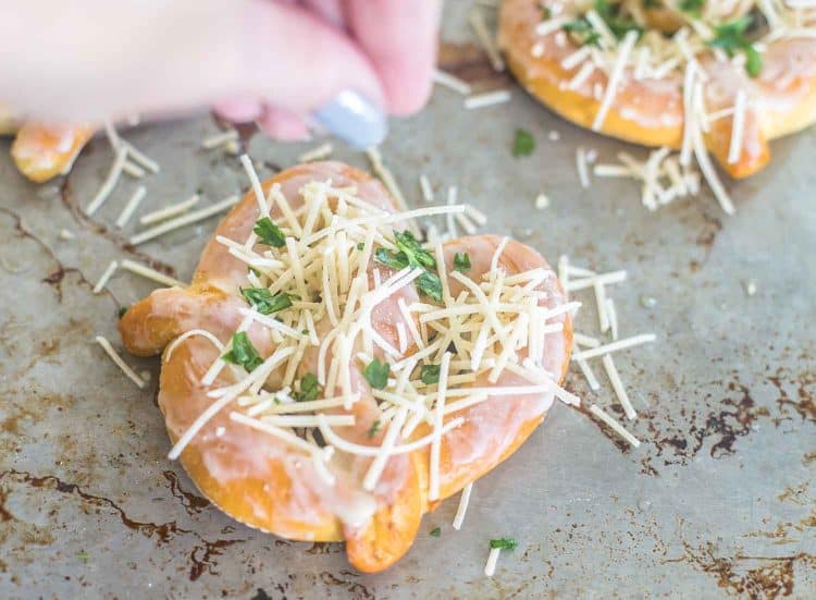 Garlic Parmesan Pretzels - great after school snack, appetizer  - delicious with marinara sauce