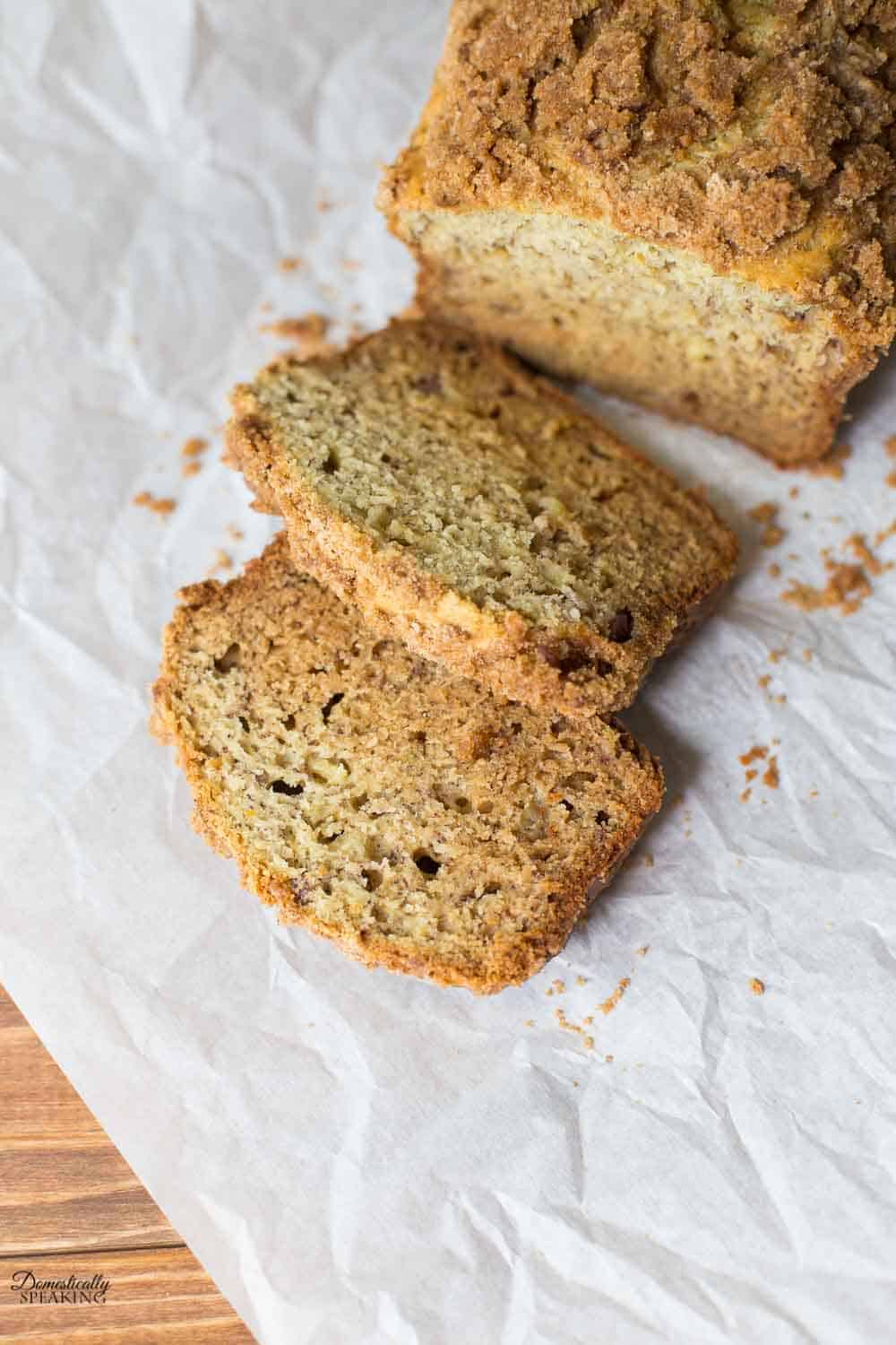 Banana Bread with Crumb Topping Domestically Speaking
