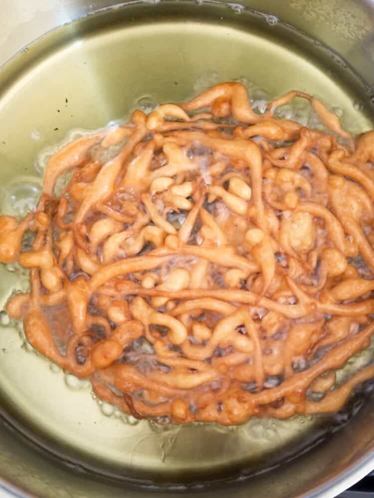 Frying funnel cakes