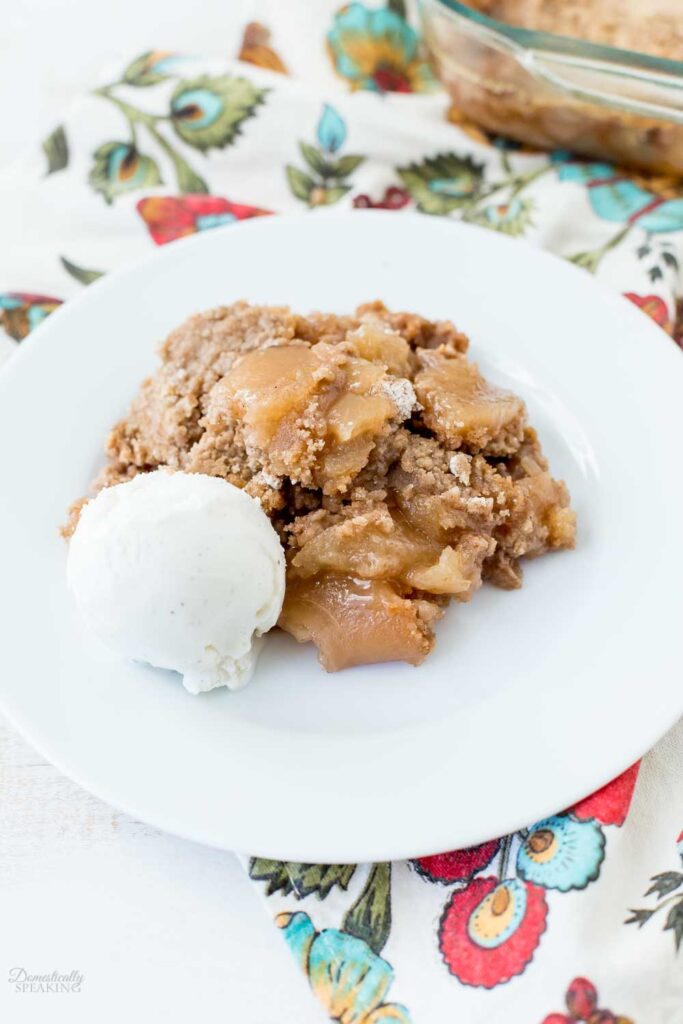 Easy Apple Spice Dump Cake