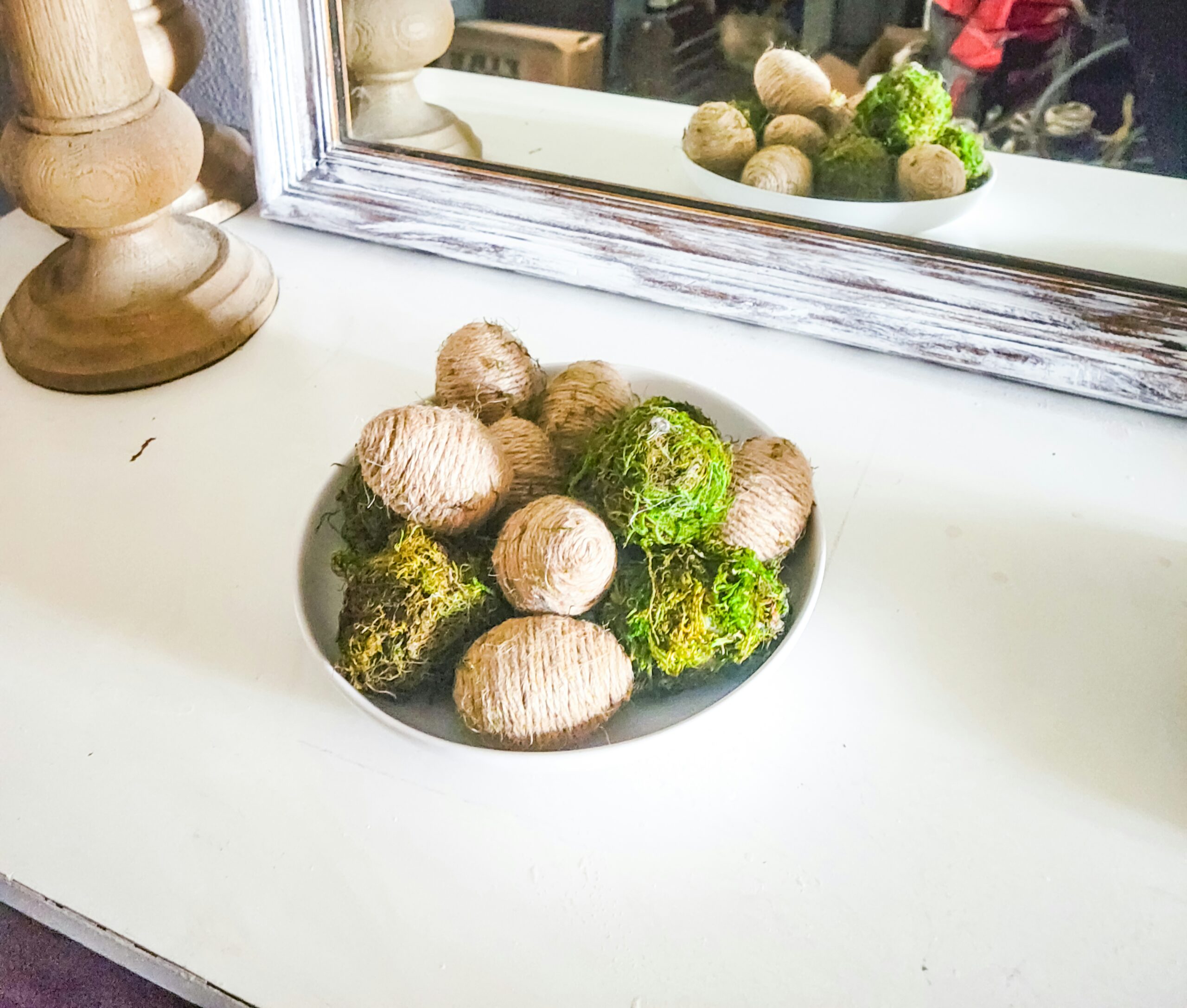 How to Update an Old Mirror Domestically Speaking