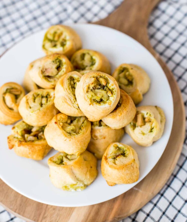 pesto chicken pinwheels
