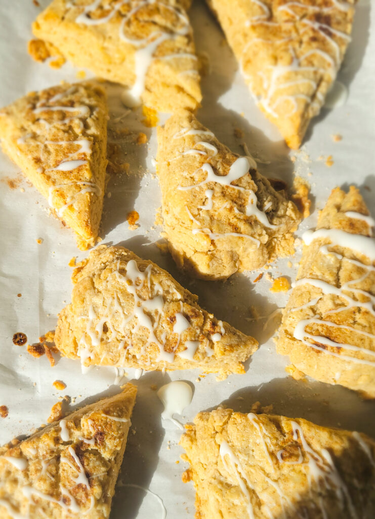 buttery chai scones
